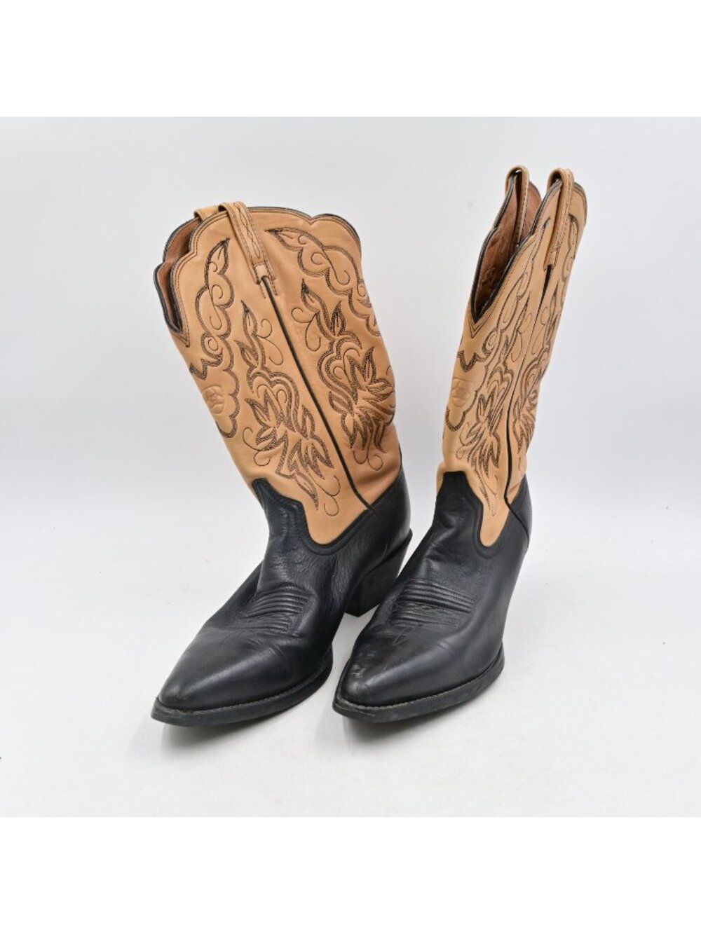 Ariat Womens Western Cowboy Leather Boots Tan & Black Embroidered Size 9.5B